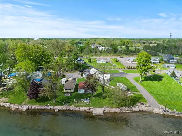 Niagara Falls, NY 14304,2286 River RD