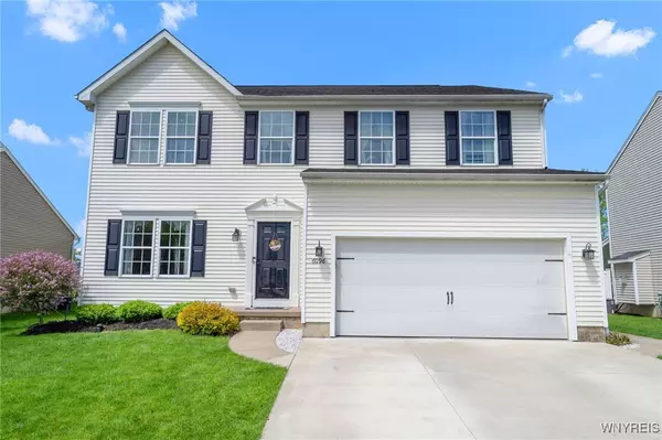 6096 Woodford DR, Lake View, NY 14085