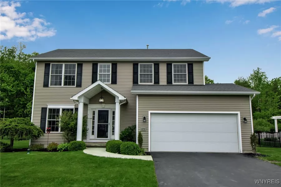 4775 Mosey LN, Blasdell, NY 14219