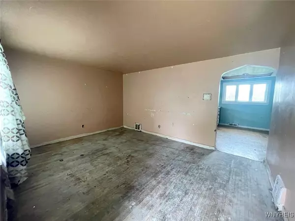 Buffalo, NY 14225,428 Beach RD