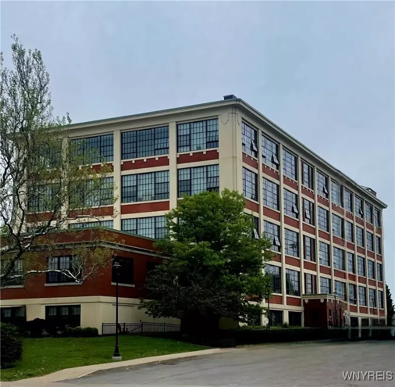 Buffalo, NY 14214,2917 Main ST #418