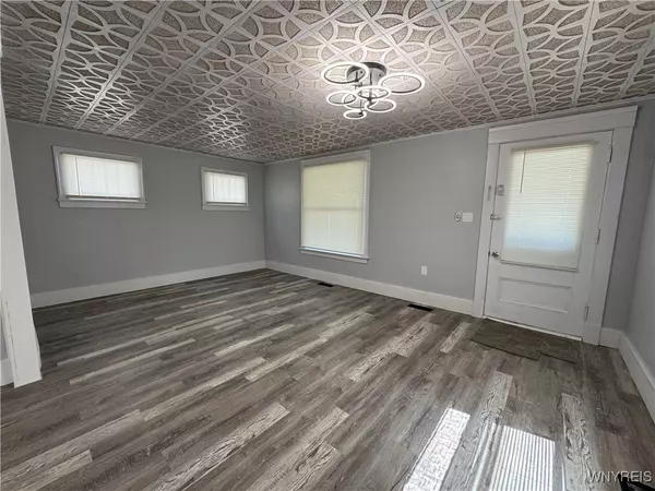 North Tonawanda, NY 14120,354 Schenck ST