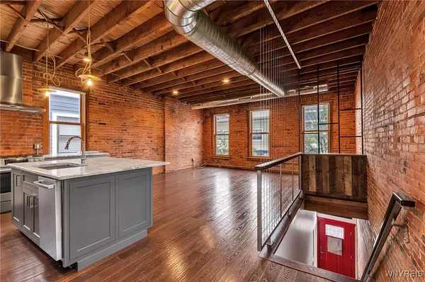 Buffalo, NY 14210,871 Seneca ST