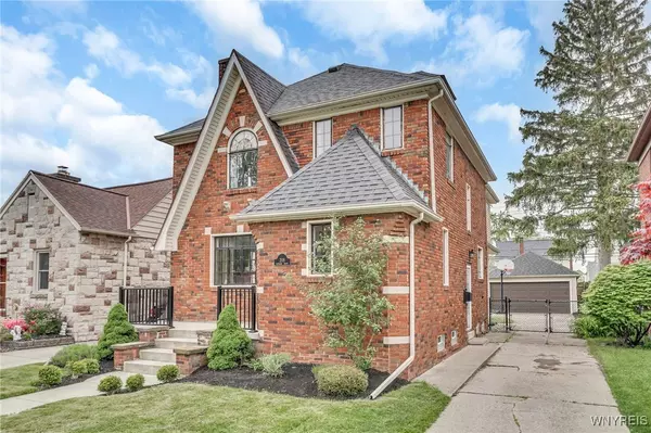 Buffalo, NY 14223,208 Louvaine DR