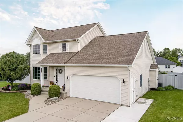 Clarence Center, NY 14032,8902 Michael Douglas DR