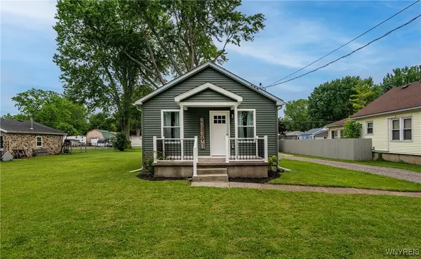 365 Oakdale DR,  North Tonawanda,  NY 14120
