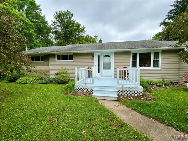 Elma, NY 14059,40 June DR