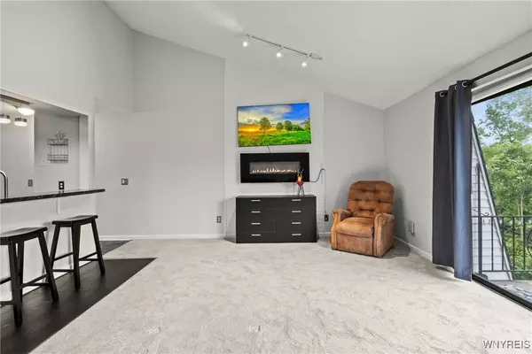 Getzville, NY 14068,75B Foxberry DR