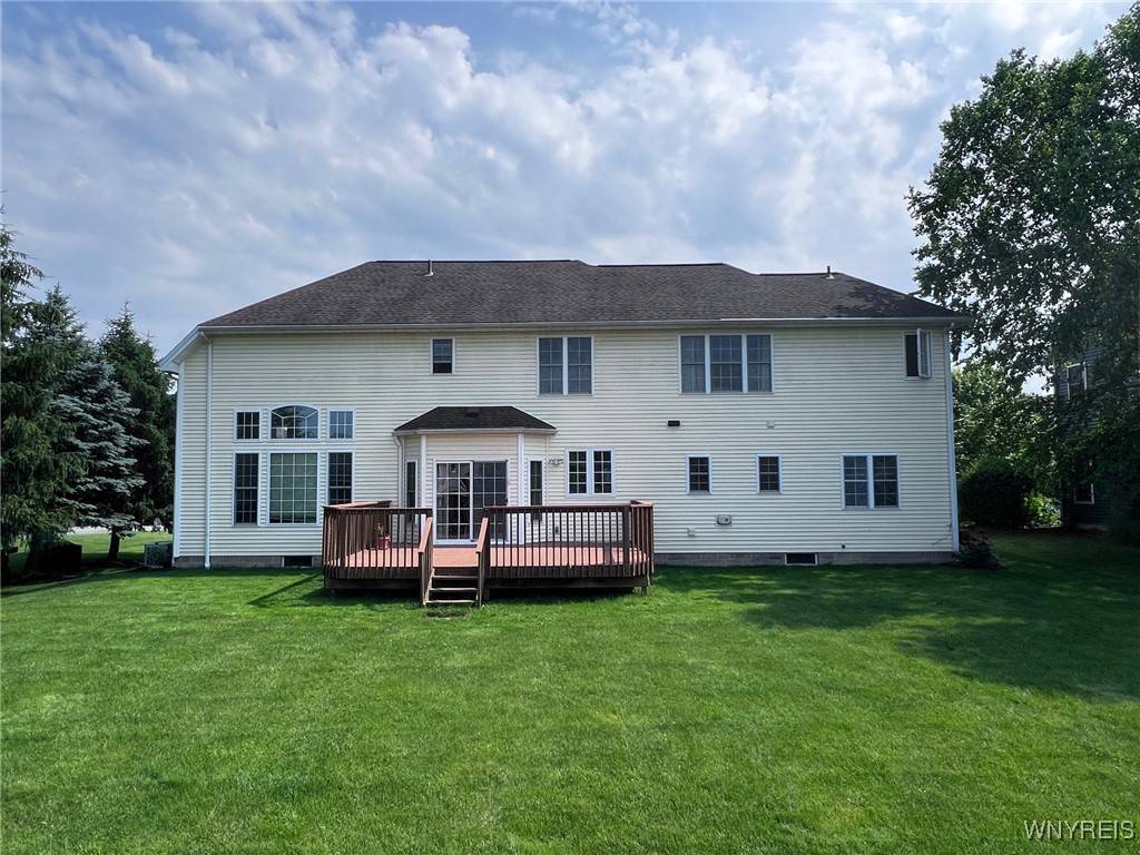 Pittsford, NY 14534,16 Post Side LN