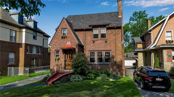 776 Mckinley Pkwy, Buffalo, NY 14220