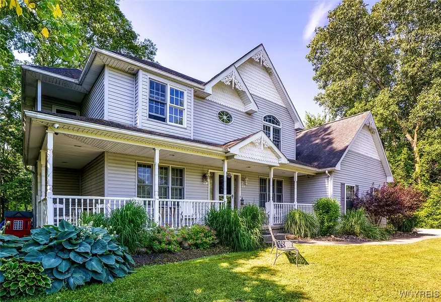 13385 Stage RD, Akron, NY 14001