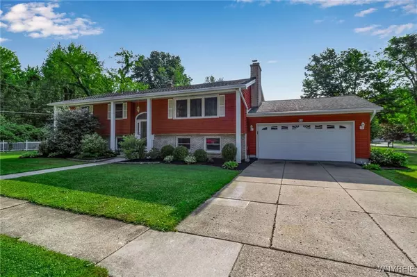 84 October LN, Buffalo, NY 14228