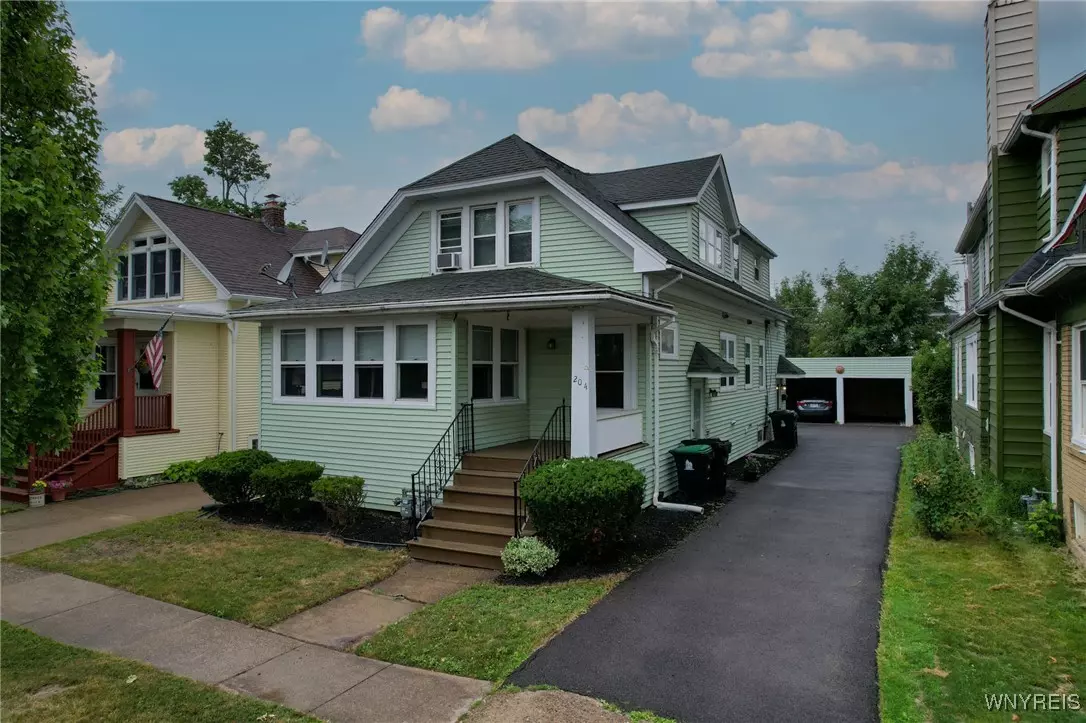 Kenmore, NY 14217,204 E Hazeltine AVE