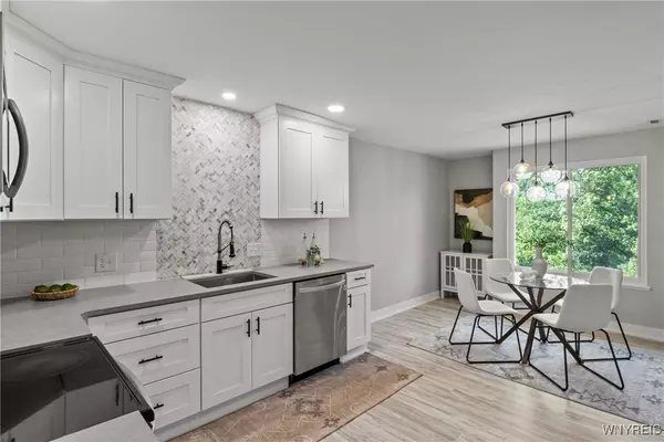 East Amherst, NY 14051,43 Beehunter CT #D