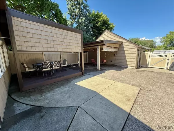 Niagara Falls, NY 14305,2722 Willow AVE