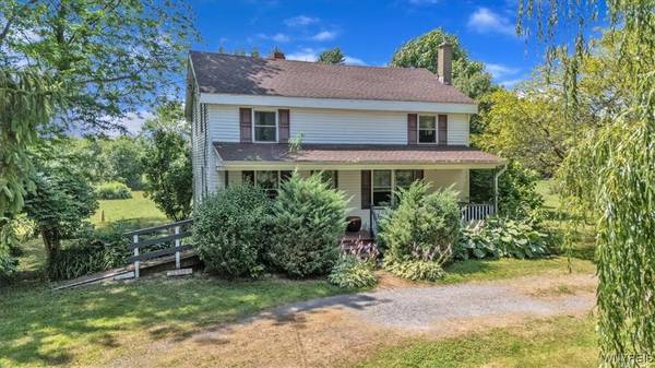 2622 Eastwood RD,  East Aurora,  NY 14052