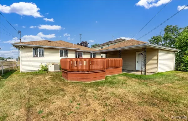 Tonawanda, NY 14150,1883 Colvin BLVD