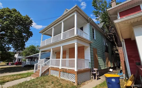 4 Rogers AVE, Lockport, NY 14094
