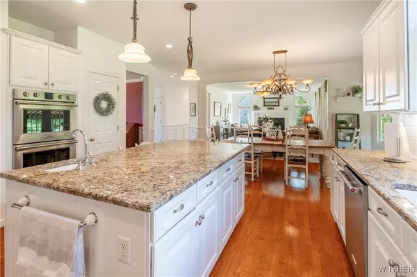 Clarence Center, NY 14032,5627 Marthas Vineyard