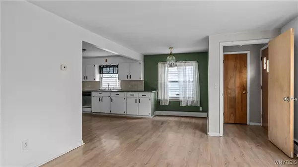 Kenmore, NY 14217,180 Euclid AVE