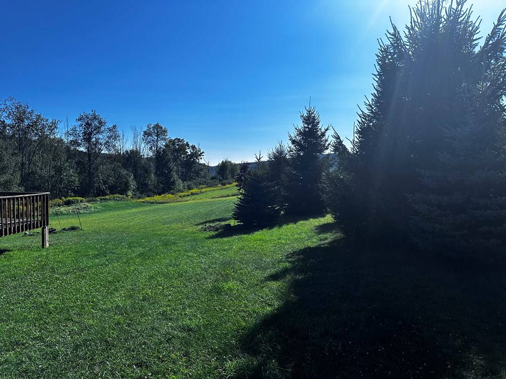 PA 16936,383 Lake RD