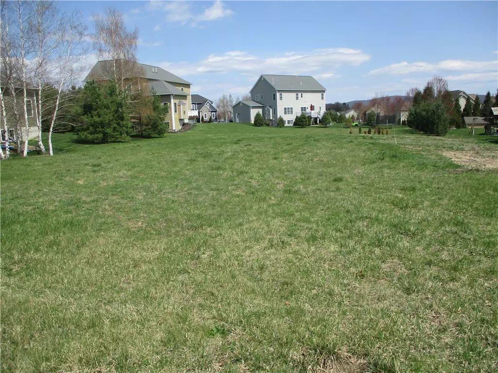 Horseheads, NY 14845,334 Wexford LN