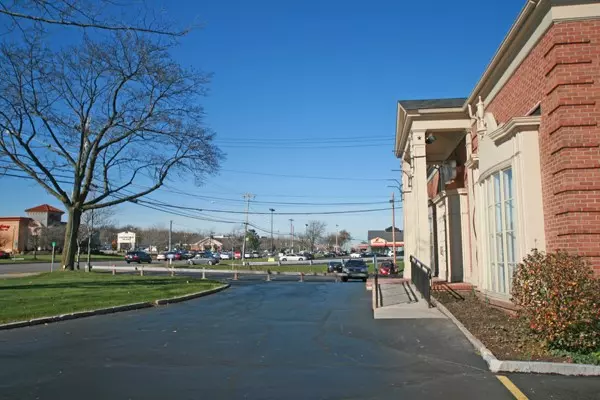 Rochester, NY 14618,3380 Monroe AVE
