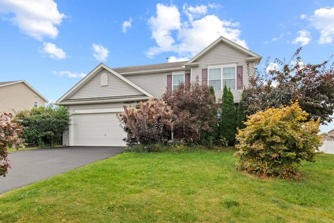 West Henrietta, NY 14586,63 Haywards Heath