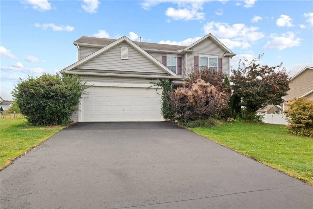 63 Haywards Heath, West Henrietta, NY 14586