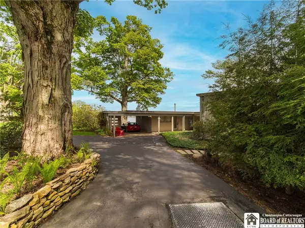 Chautauqua, NY 14722,2 Elm LN
