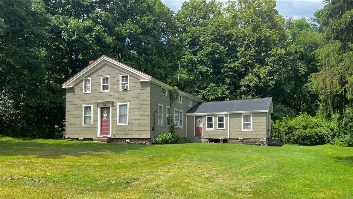 6916 Valentown RD, Victor, NY 14564