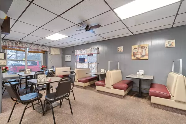 Wolcott, NY 14590,6014 New Hartford ST