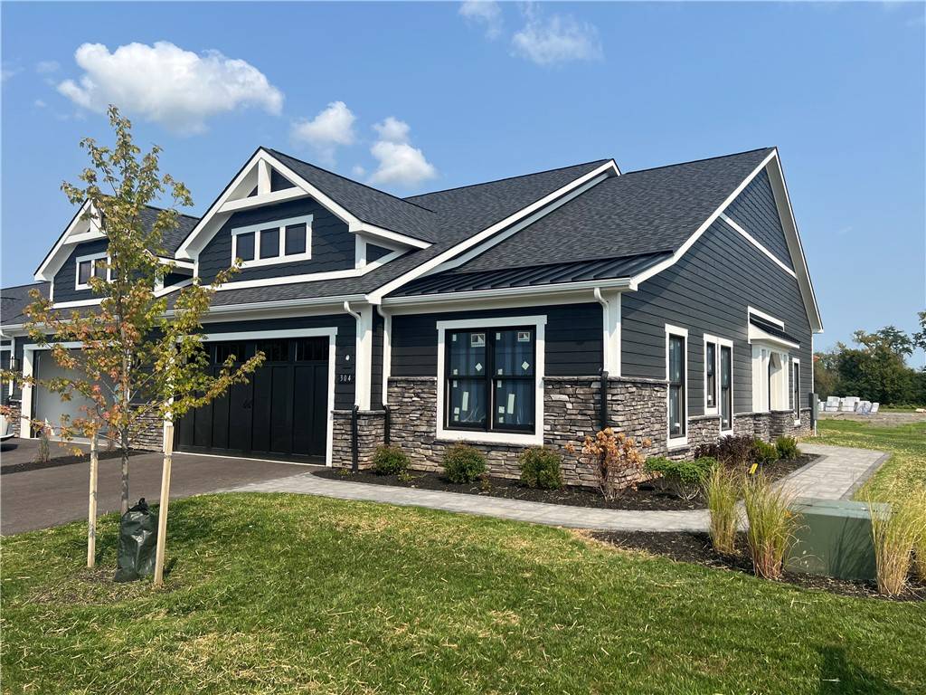 304 Charles Herrmann WAY, Penn Yan, NY 14527