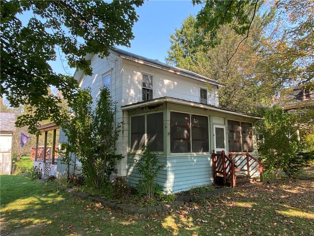 13 Cohocton ST, Naples, NY 14512