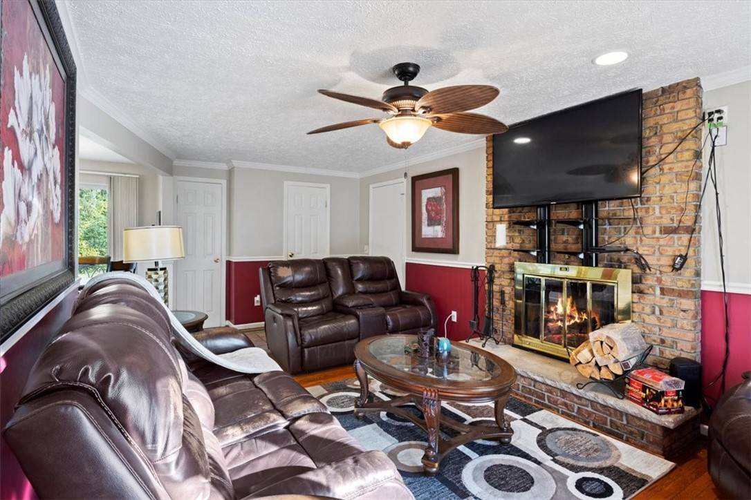 Greece, NY 14626,214 Sannita Dr