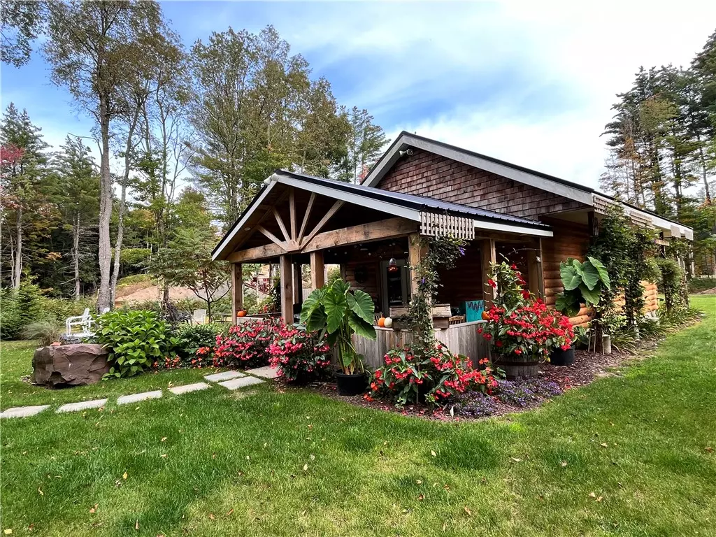 Williamstown, NY 13493,130 Base Bridge RD