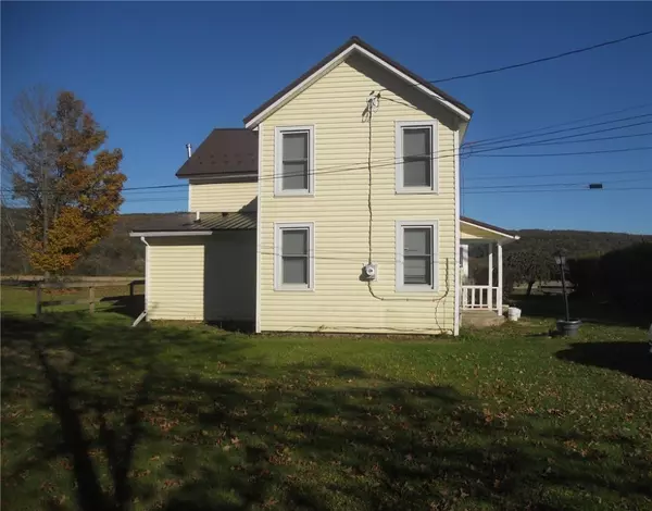 Candor, NY 13743,18 Honeypot RD