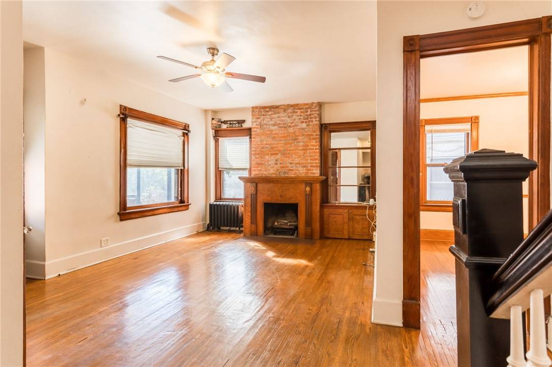 Rochester, NY 14620,809 South AVE