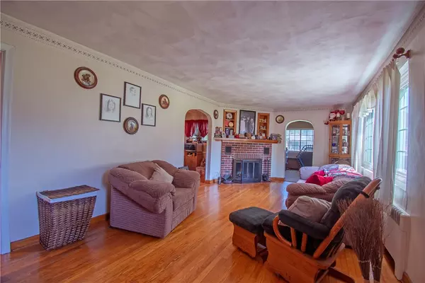 Windsor, NY 13865,8 New ST
