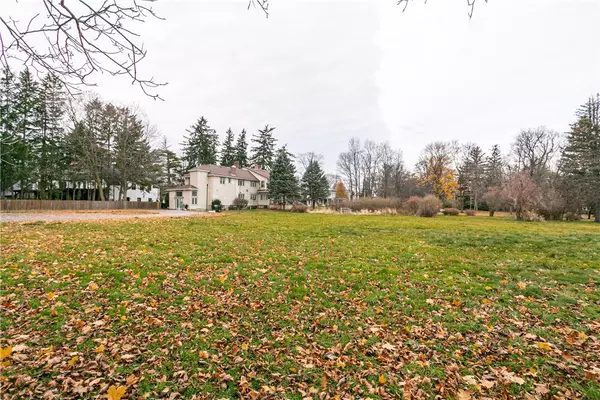 124 E Main ST, Le Roy, NY 14482