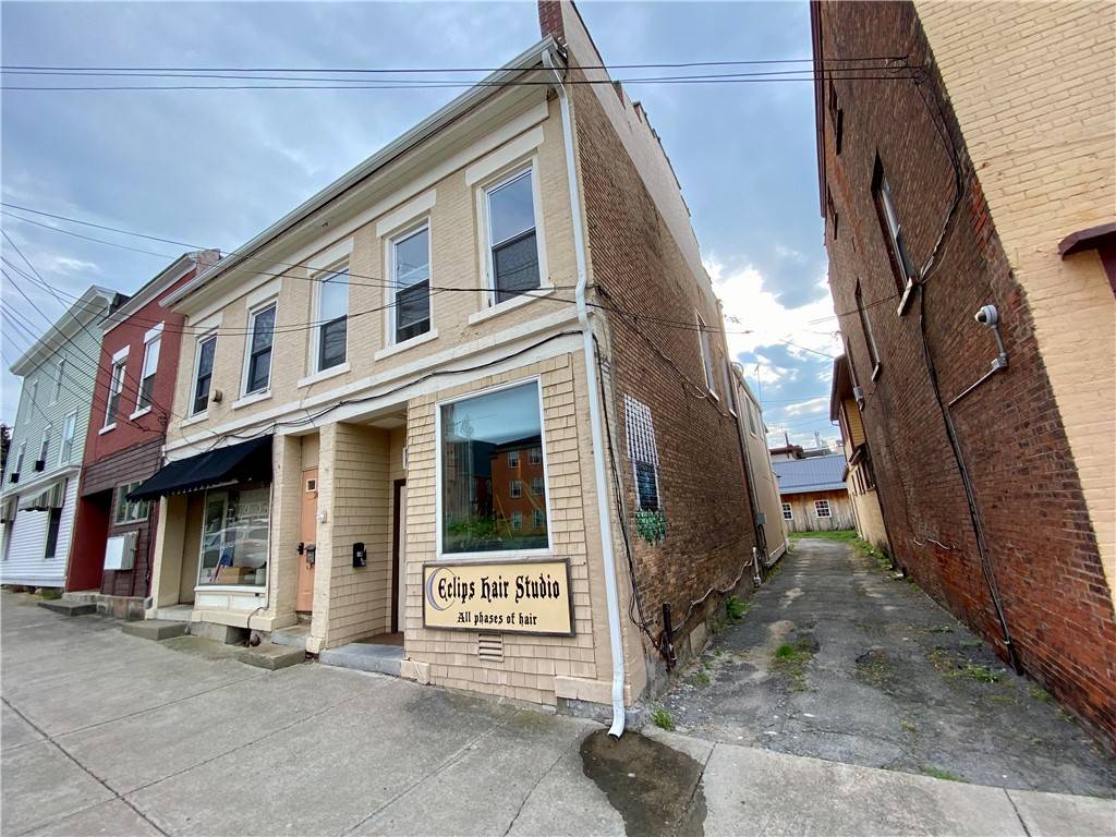 Lyons, NY 14489,24-26 Broad ST