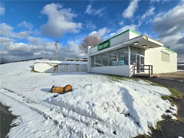 Syracuse, NY 13211,2803 Brewerton RD