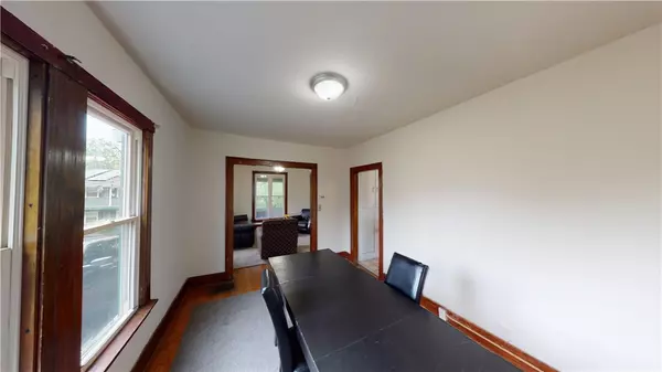 Ithaca, NY 14850,321 - 321.5 Hillview PL