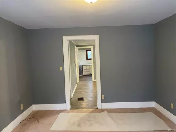 Lyons, NY 14489,113 Water ST
