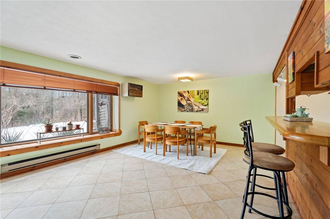 Ithaca, NY 14850,61 Lois LN