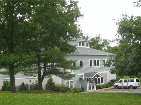 Ithaca, NY 14850,2 Ascot Place