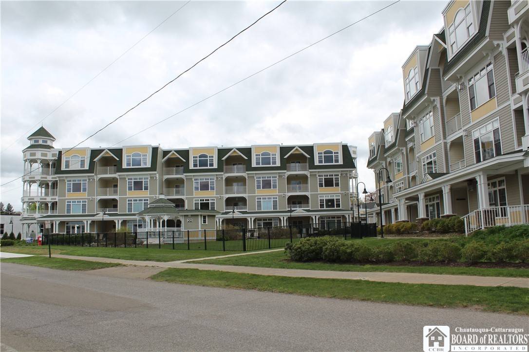 50 Lakeside DR #C404, Bemus Point, NY 14712