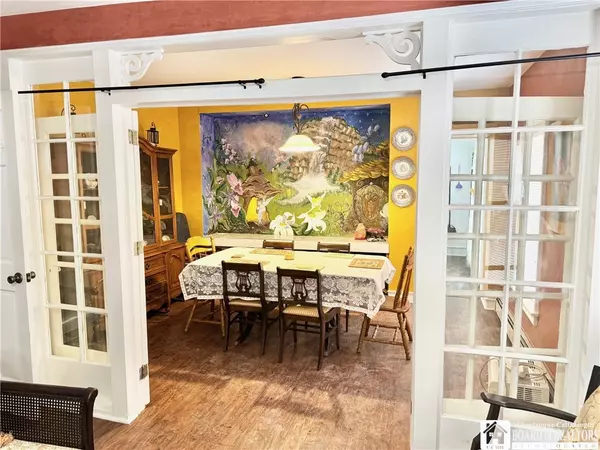 Lily Dale, NY 14752,7 North ST