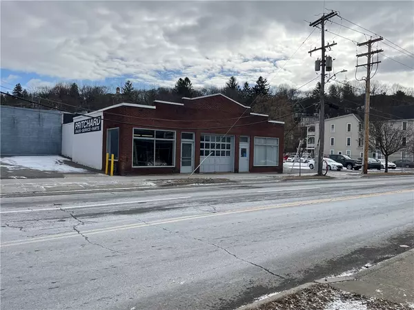 Ithaca, NY 14850,303 S Cayuga ST