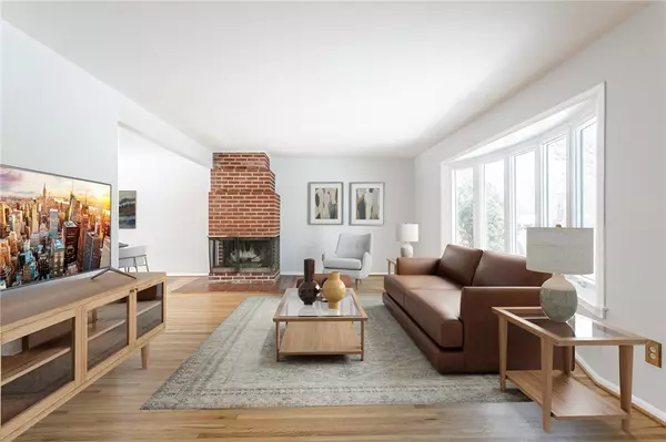 Pittsford, NY 14534,144 Butler DR